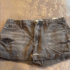 Woman’s short bundle